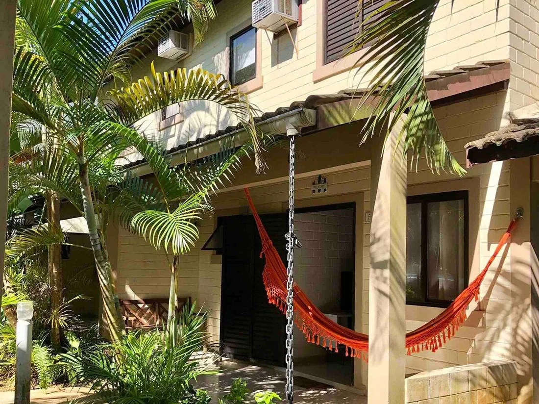 Frente da Paúba Beach House com redes